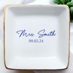 Mr and Mrs Ring Dish, Personalized Mrs Ring Dish, Engaged Ring Dish, Personalized Ring Dish Gift for Bride, Gift for Groom and Bride