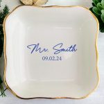 Mr and Mrs Ring Dish, Personalized Mrs Ring Dish, Engaged Ring Dish, Personalized Ring Dish Gift for Bride, Gift for Groom and Bride